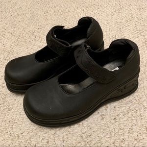 Vintage Ellemenno Mary Janes